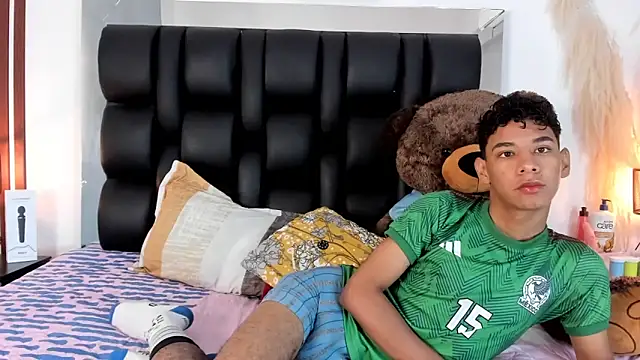 Snapshot of Amberr1 chatting on 5, 2, 2025 Amberr1 online show from 5, 2, 2025