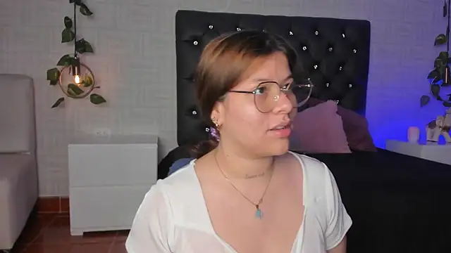 Hannah Jonhson online show from 25, 1, 2025