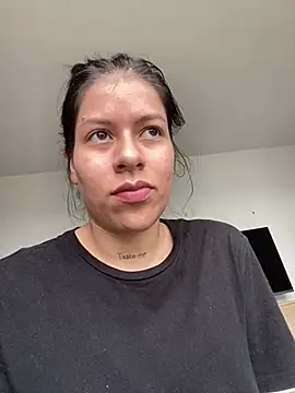 Hannah Jonhson online show from 3, 7, 2026