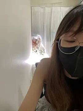 Snapshot of Chu1314 chatting on 4, 3, 2025 Chu1314 online show from 4, 3, 2025