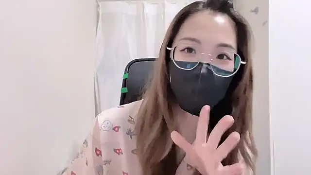 Snapshot of Chu1314 chatting on 17, 10, 2025 Chu1314 online show from 17, 10, 2025