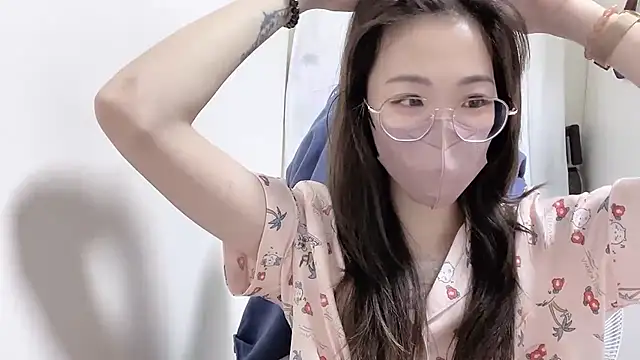 Snapshot of Chu1314 chatting on 29, 11, 2025 Chu1314 online show from 29, 11, 2025