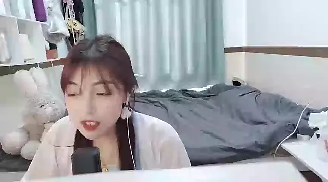 Snapshot of Song_99 chatting on 8, 2, 2025 Song 99 online show from 8, 2, 2025