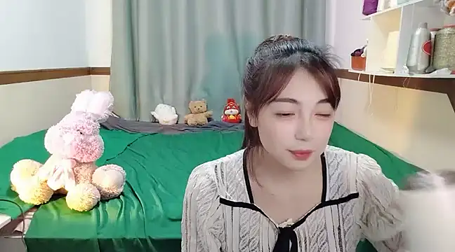 Snapshot of Song_99 chatting on 18, 2, 2025 Song 99 online show from 18, 2, 2025
