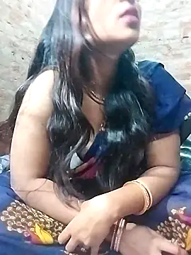 Snapshot of Simrandeshipp chatting on 24, 2, 2025 Simrandeshipp online show from 24, 2, 2025