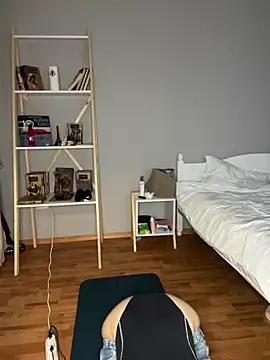 bunnythetailor online show from 14, 2, 2025