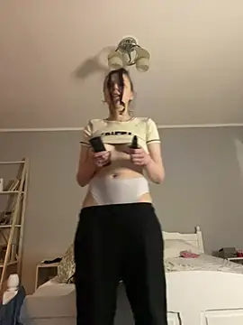 bunnythetailor online show from 18, 2, 2025