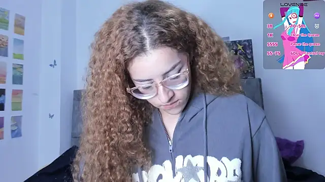 Snapshot of Isangel_ chatting on 5, 3, 2025 Isangel online show from 5, 3, 2025