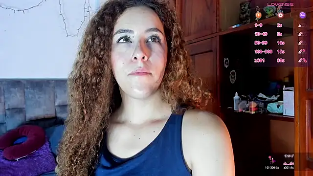 Snapshot of Isangel_ chatting on 1, 12, 2025 Isangel online show from 1, 12, 2025