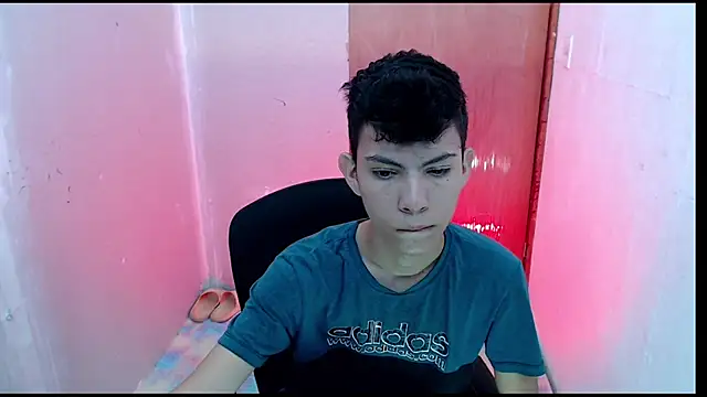 Snapshot of Alexxx_lov chatting on 29, 1, 2025 Alexxx lov online show from 29, 1, 2025