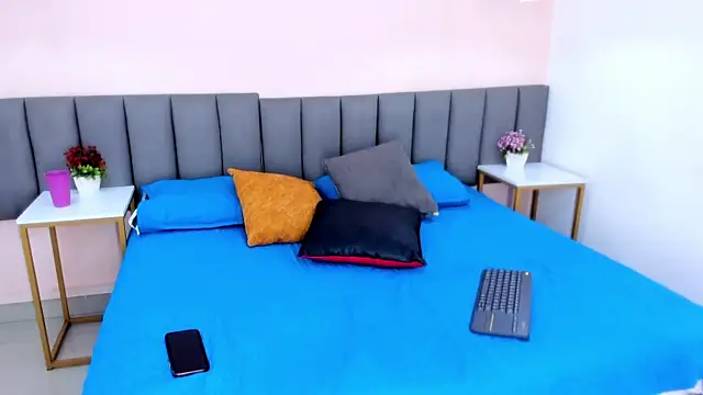 Dakkota Fox online show from 6, 2, 2025