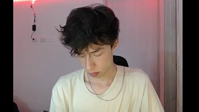 Snapshot of Juanmres chatting on 19, 11, 2025 Juanmres online show from 19, 11, 2025