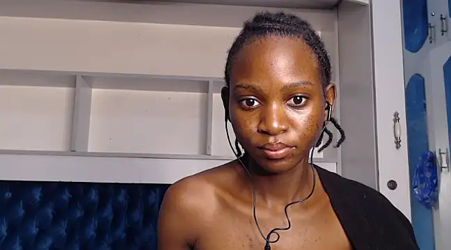 YoungDiva69 online show from 4, 3, 2025