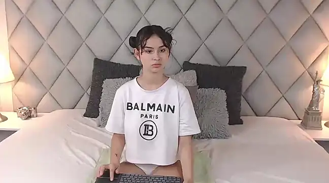 Snapshot of LalyCastro chatting on 8, 2, 2025 LalyCastro online show from 8, 2, 2025