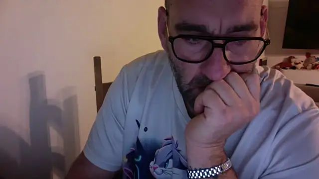 Snapshot of Hardasanut chatting on 2, 11, 2025 Hardasanut online show from 2, 11, 2025