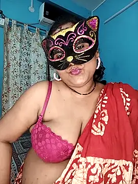 Snapshot of straightthing chatting on 9, 10, 2025 straightthing online show from 9, 10, 2025