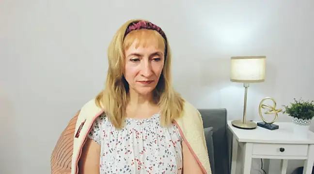 Snapshot of MargaretMilf69 chatting on 14, 2, 2025 MargaretMilf69 online show from 14, 2, 2025