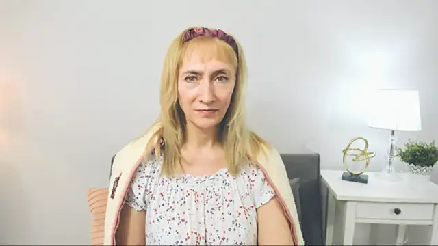 Snapshot of MargaretMilf69 chatting on 15, 2, 2025 MargaretMilf69 online show from 15, 2, 2025