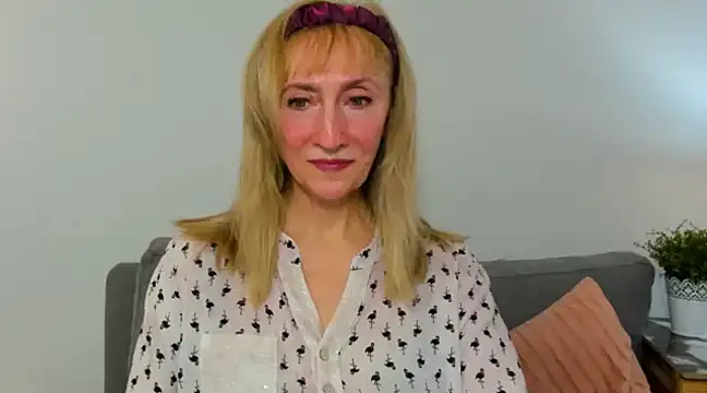 Snapshot of MargaretMilf69 chatting on 2, 3, 2025 MargaretMilf69 online show from 2, 3, 2025