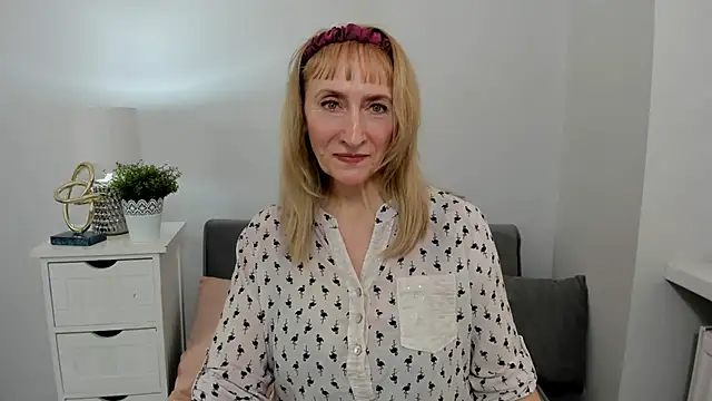Snapshot of MargaretMilf69 chatting on 9, 3, 2025 MargaretMilf69 online show from 9, 3, 2025