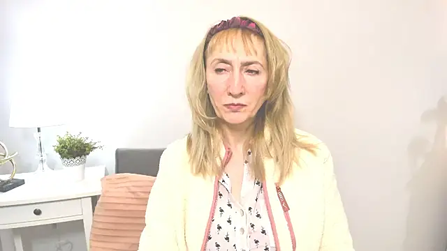 Snapshot of MargaretMilf69 chatting on 17, 3, 2025 MargaretMilf69 online show from 17, 3, 2025