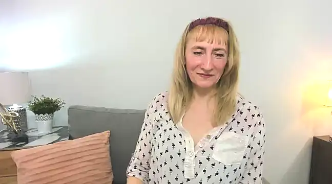 Snapshot of MargaretMilf69 chatting on 21, 3, 2025 MargaretMilf69 online show from 21, 3, 2025