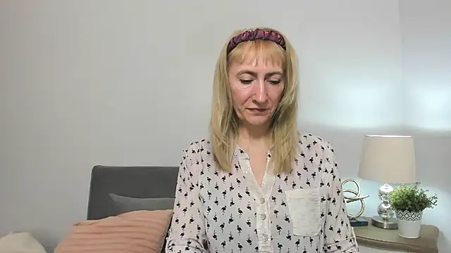 Snapshot of MargaretMilf69 chatting on 22, 3, 2025 MargaretMilf69 online show from 22, 3, 2025