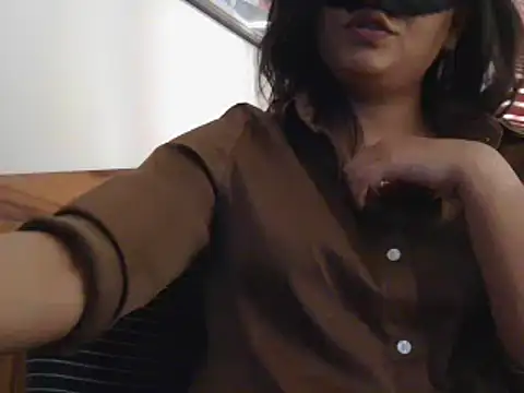 Cutie Pie1p online show from 15, 2, 2025