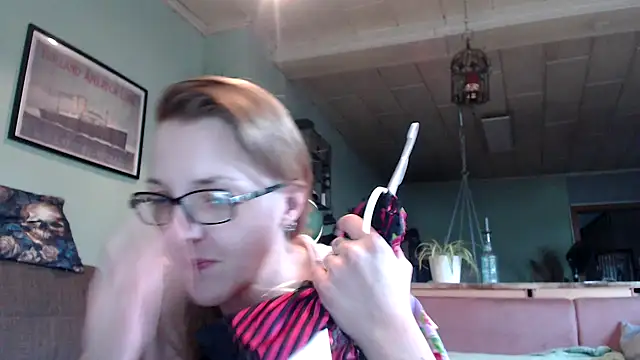 Astrid-Gilbert online show from 30, 1, 2025