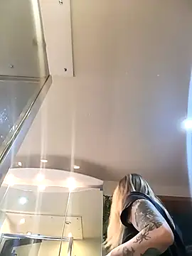 Astrid-Gilbert online show from 19, 3, 2025