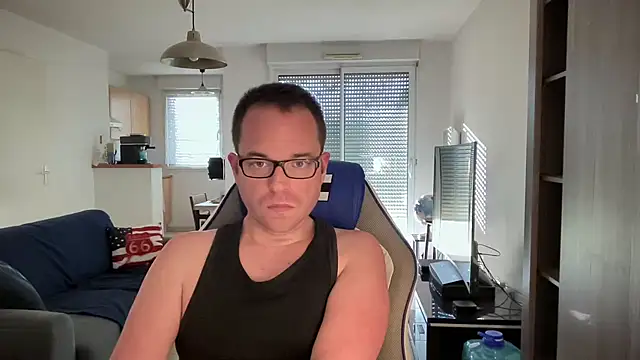 Snapshot of Funnyjul31 chatting on 2, 2, 2025 Funnyjul31 online show from 2, 2, 2025