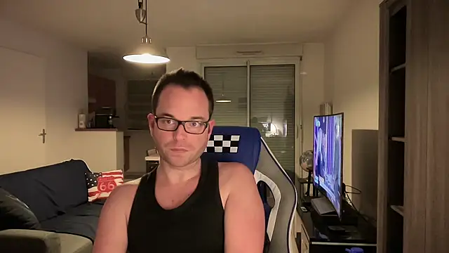 Snapshot of Funnyjul31 chatting on 3, 2, 2025 Funnyjul31 online show from 3, 2, 2025