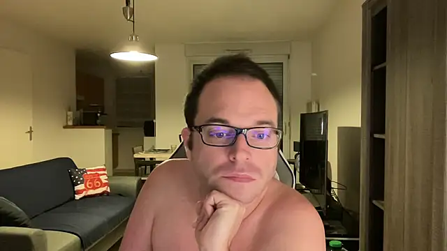 Snapshot of Funnyjul31 chatting on 22, 2, 2025 Funnyjul31 online show from 22, 2, 2025