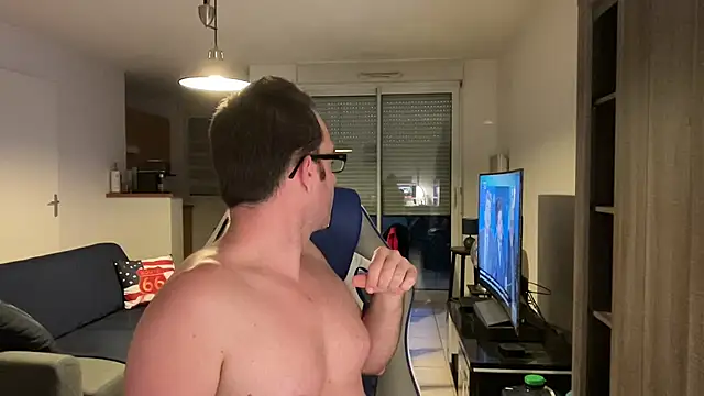 Snapshot of Funnyjul31 chatting on 23, 2, 2025 Funnyjul31 online show from 23, 2, 2025