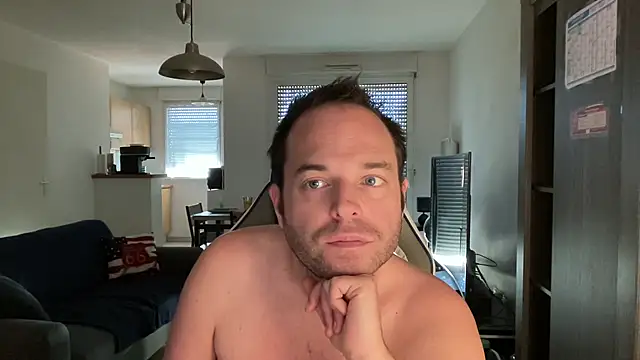 Snapshot of Funnyjul31 chatting on 2, 3, 2025 Funnyjul31 online show from 2, 3, 2025