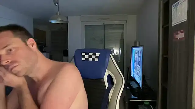 Snapshot of Funnyjul31 chatting on 12, 3, 2025 Funnyjul31 online show from 12, 3, 2025