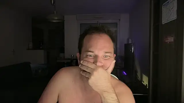 Snapshot of Funnyjul31 chatting on 2, 10, 2025 Funnyjul31 online show from 2, 10, 2025