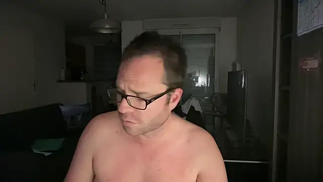 Snapshot of Funnyjul31 chatting on 7, 10, 2025 Funnyjul31 online show from 7, 10, 2025