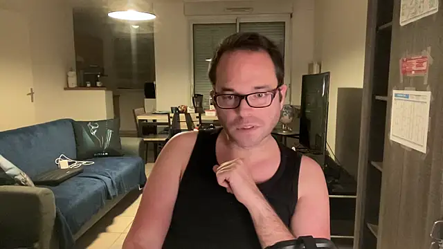 Snapshot of Funnyjul31 chatting on 21, 11, 2025 Funnyjul31 online show from 21, 11, 2025