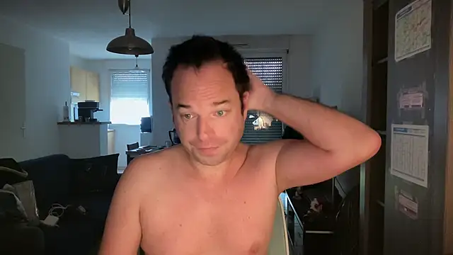 Snapshot of Funnyjul31 chatting on 28, 11, 2025 Funnyjul31 online show from 28, 11, 2025