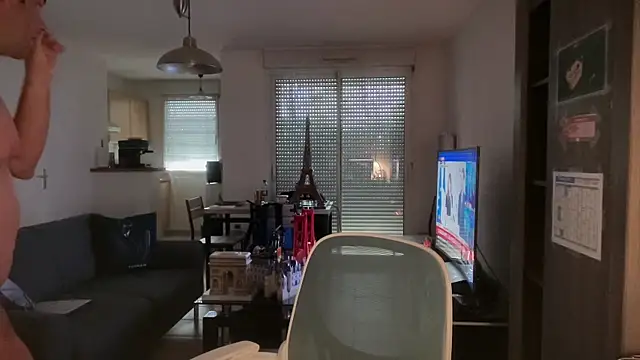 Funnyjul31 online show from 1, 4, 2026