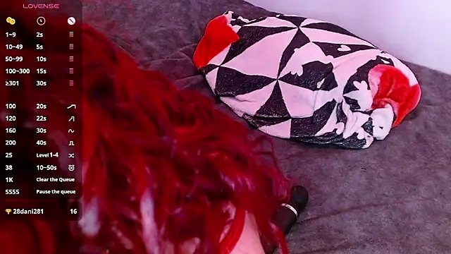 Snapshot of Luna-Naughty chatting on 24, 2, 2025 Luna-Naughty online show from 24, 2, 2025