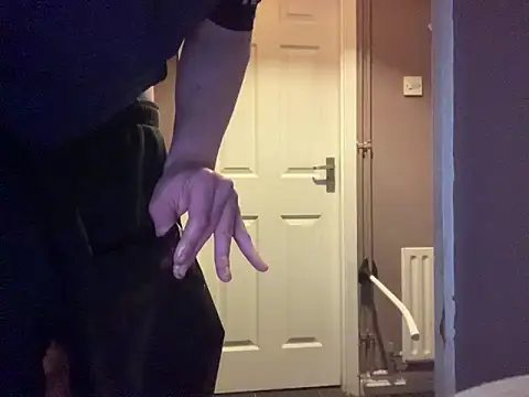 Snapshot of hunkiefend21 chatting on 25, 2, 2025 hunkiefend21 online show from 25, 2, 2025