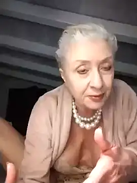 divinaerotica online show from 7, 2, 2025