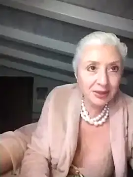 divinaerotica online show from 21, 3, 2025