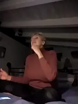 divinaerotica online show from 3, 11, 2025