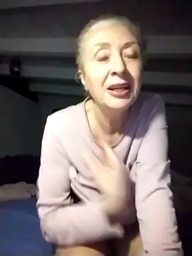 divinaerotica online show from 6, 1, 2026