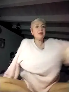 divinaerotica online show from 7, 3, 2026