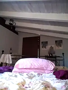 divinaerotica online show from 27, 3, 2026