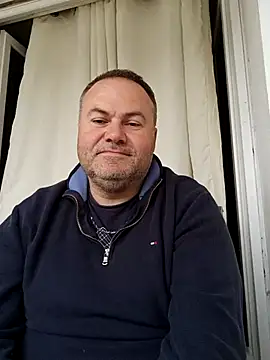 Snapshot of Pourleplasirs chatting on 19, 5, 2026 Pourleplasirs online show from 19, 5, 2026